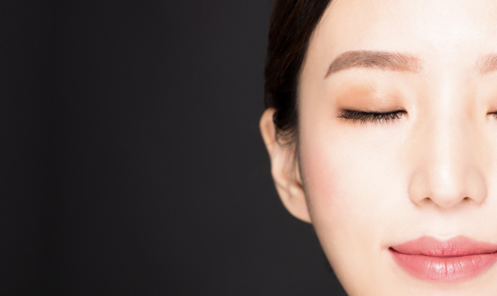 Plastic surgery for Asian eyelids
